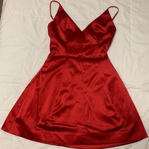 Red satin Bebe dress💄
